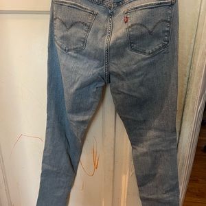 Levi jeans